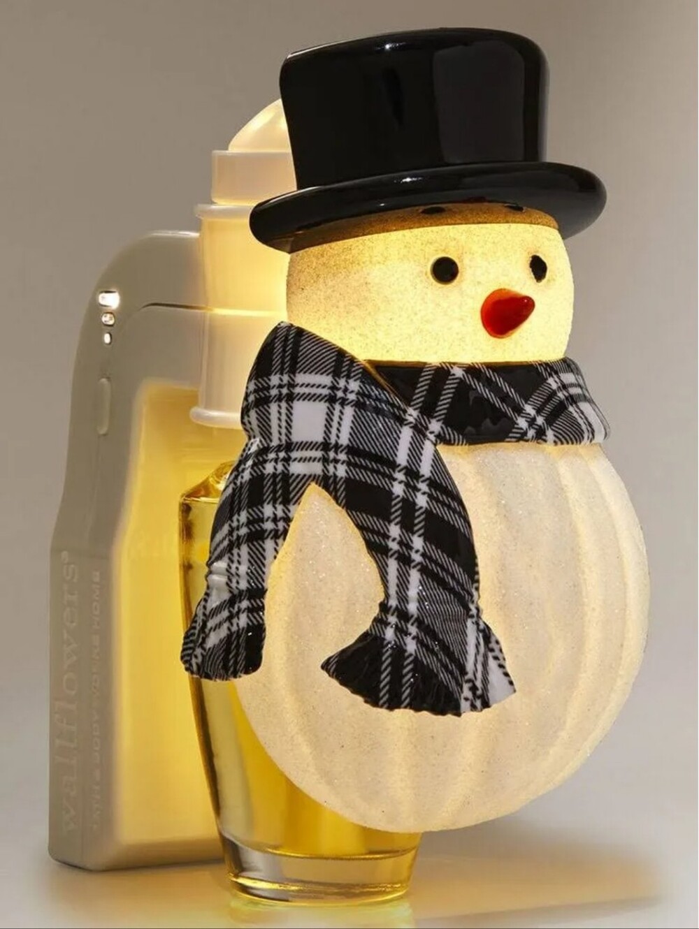 Bath & Body Works Snowman Wallflowers Plug – NWT